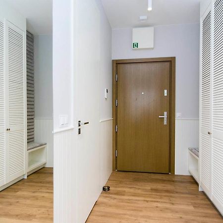Yellow Rentyear Apartments 格但斯克 外观 照片