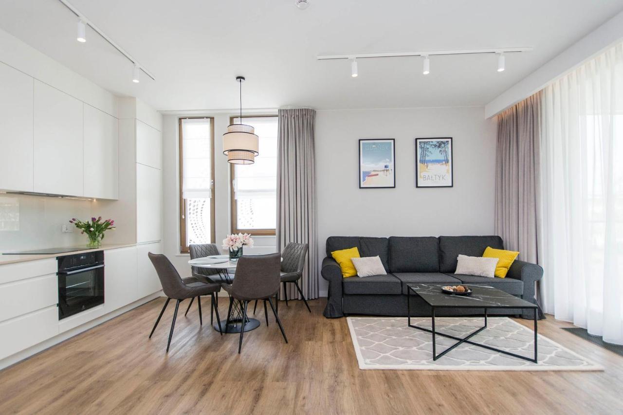 Yellow Rentyear Apartments 格但斯克 外观 照片