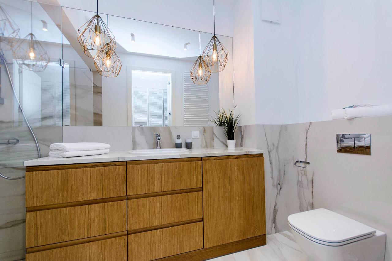 Yellow Rentyear Apartments 格但斯克 外观 照片