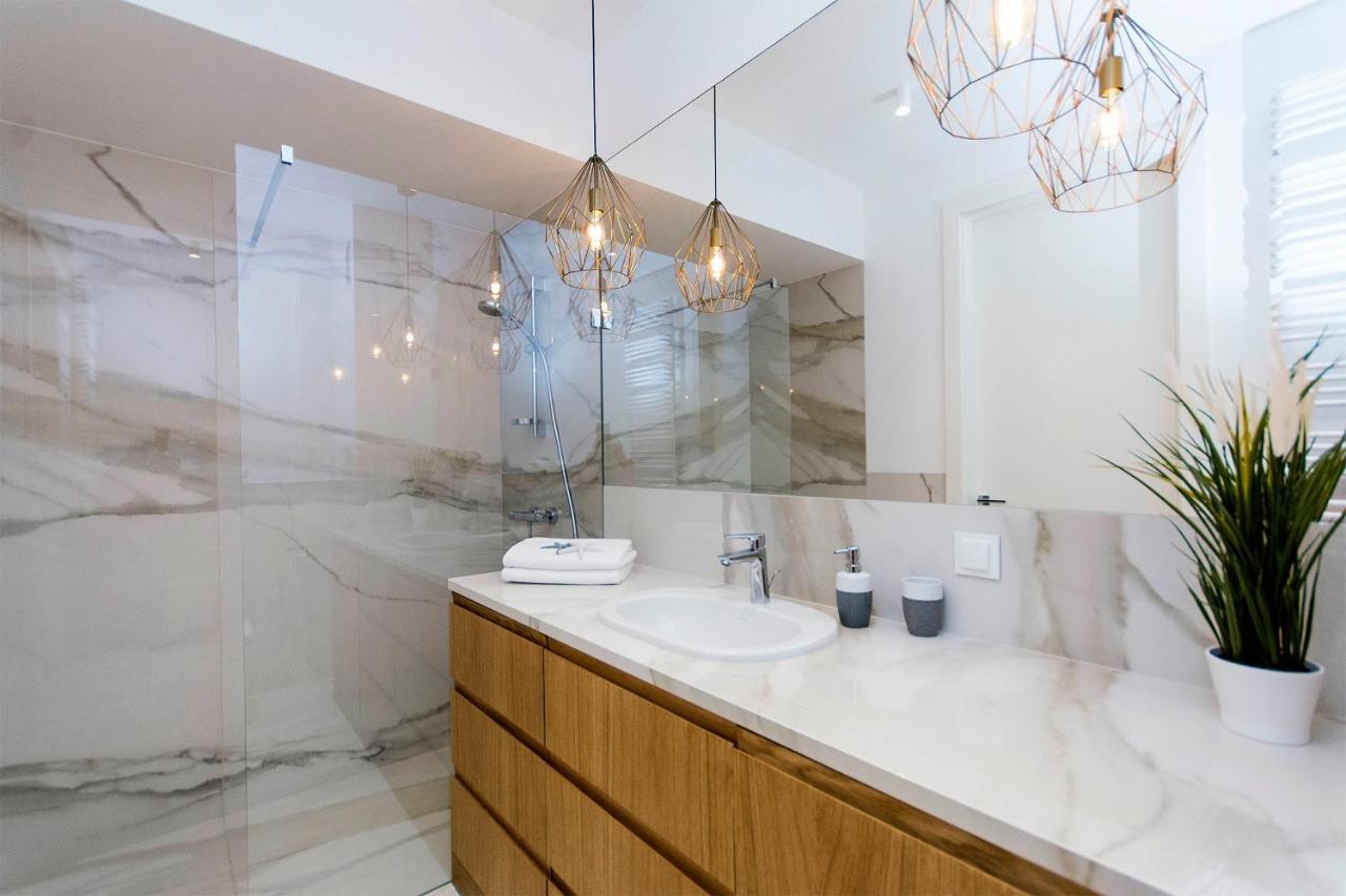 Yellow Rentyear Apartments 格但斯克 外观 照片
