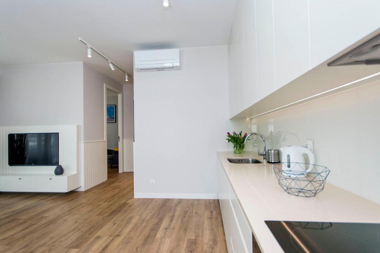 Yellow Rentyear Apartments 格但斯克 外观 照片